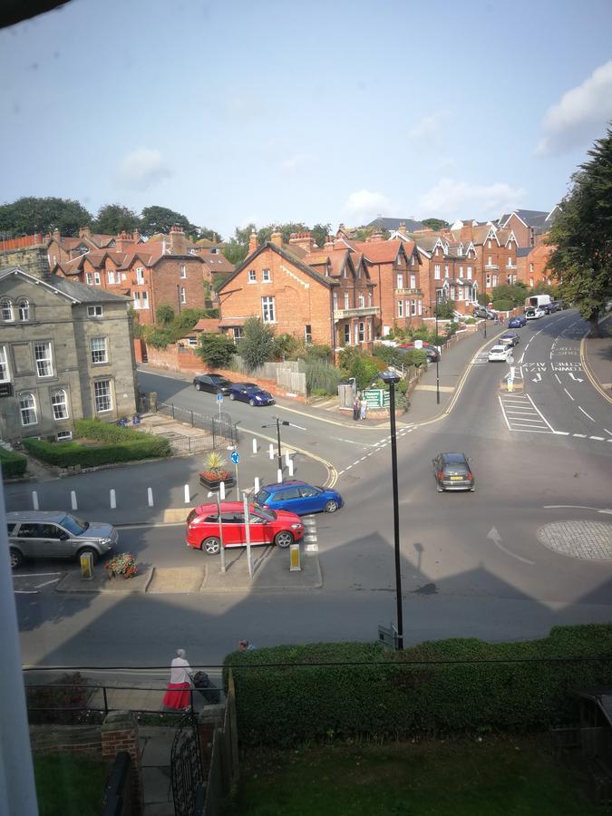 Bed and Breakfast The Grove Whitby Exterior foto